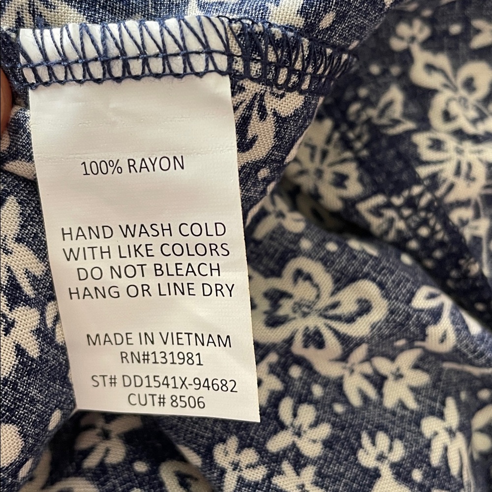 Naif Blue and White Floral Print Dress -NWT - Picture 6 of 6